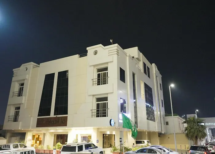 عز للشقق الفندقية