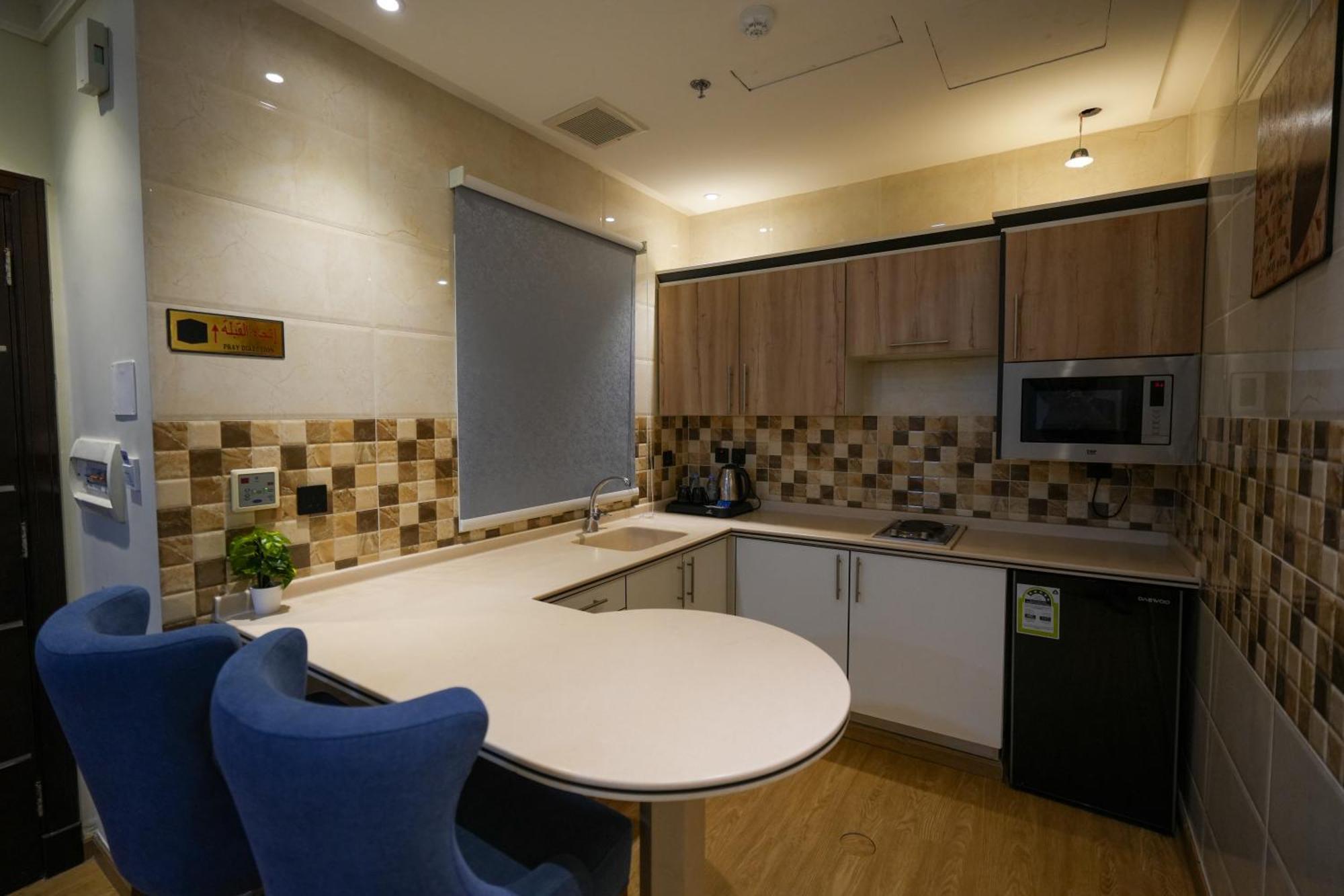 Apartment عز للشقق الفندقية *