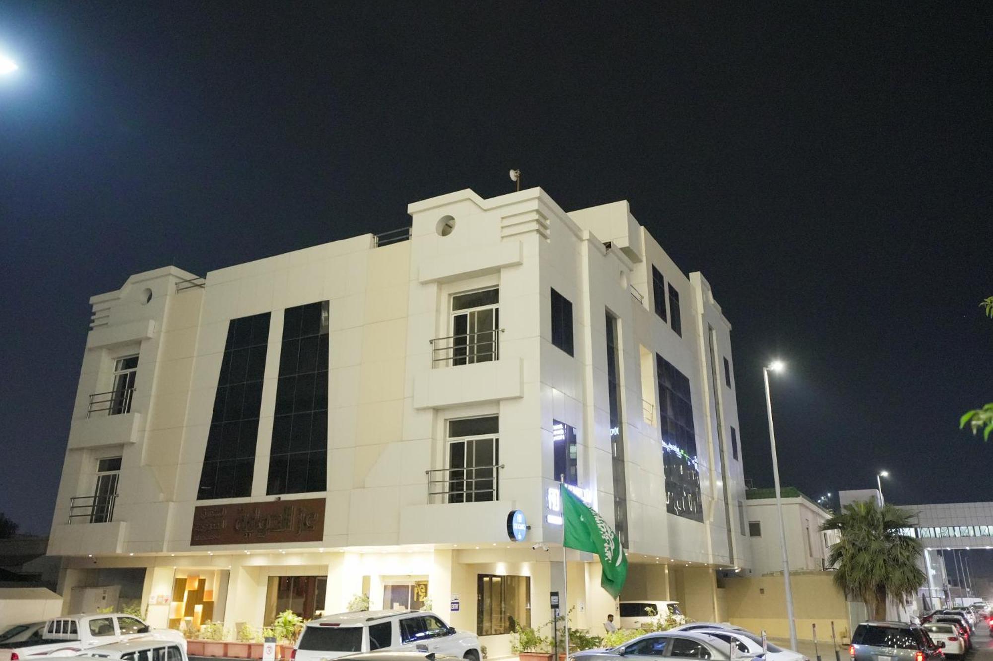 Apartment عز للشقق الفندقية *
