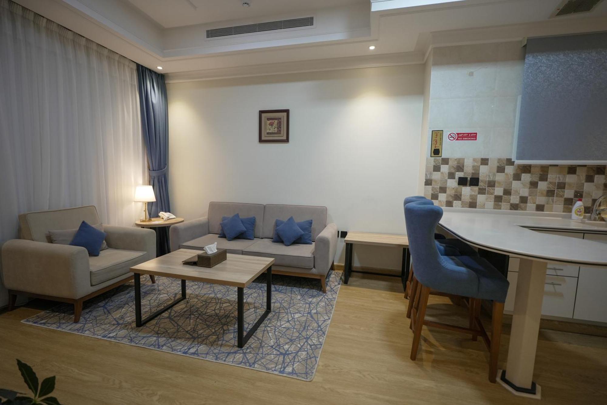 عز للشقق الفندقية Apartment Jeddah